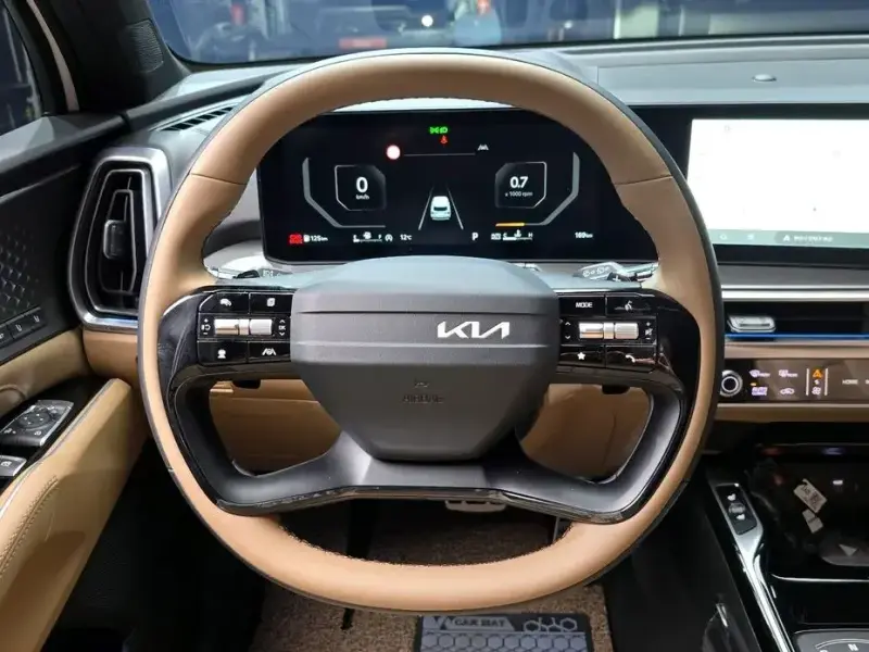 2026 Kia Sorento с пробегом 169 км