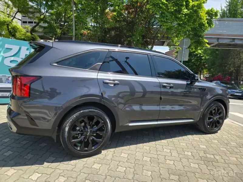 2023 Kia Sorento с пробегом 28 755 км