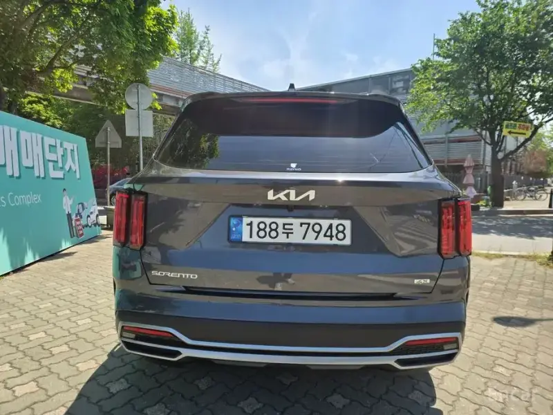 2023 Kia Sorento с пробегом 28 755 км