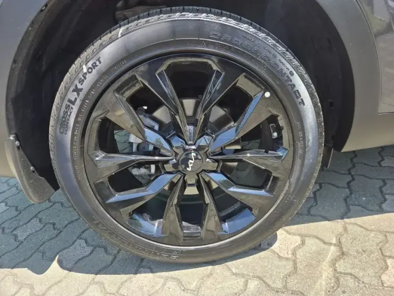 2023 Kia Sorento с пробегом 28 755 км
