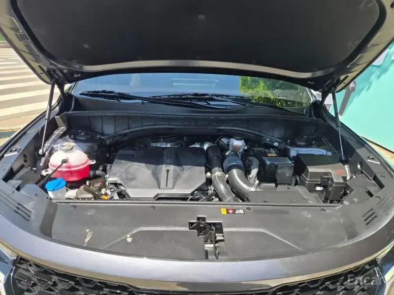 2023 Kia Sorento с пробегом 28 755 км