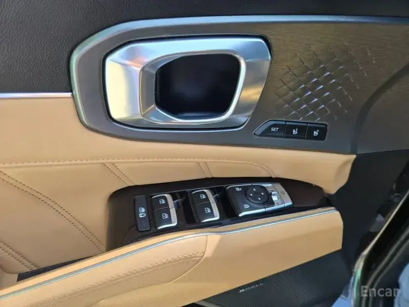 2023 Kia Sorento с пробегом 28 755 км