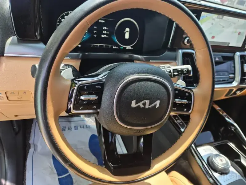 2023 Kia Sorento с пробегом 28 755 км