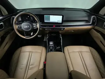 2023 Kia Sorento с пробегом 57 238 км