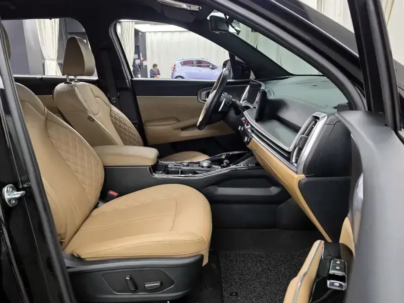 2023 Kia Sorento с пробегом 57 238 км