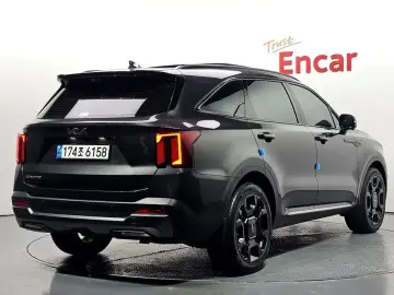 2023 Kia Sorento с пробегом 32 333 км