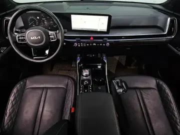 2023 Kia Sorento с пробегом 32 333 км