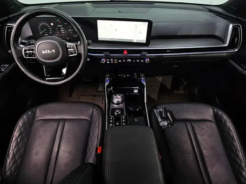 2023 Kia Sorento с пробегом 32 333 км
