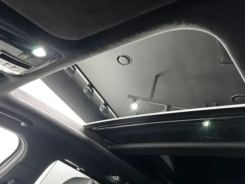 2023 Kia Sorento с пробегом 32 333 км