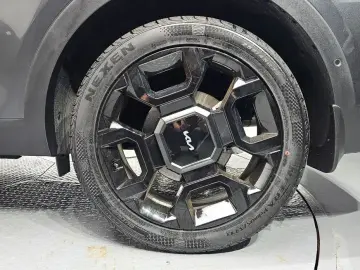 2023 Kia Sorento с пробегом 32 333 км