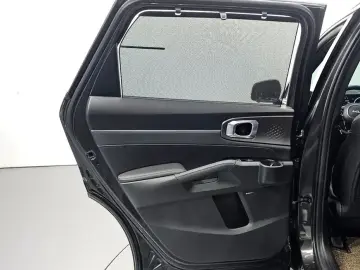 2023 Kia Sorento с пробегом 32 333 км