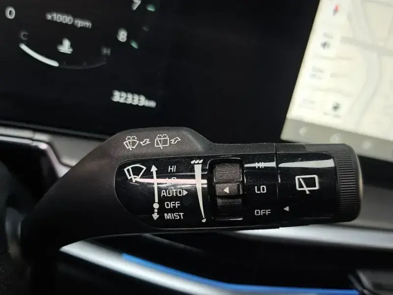 2023 Kia Sorento с пробегом 32 333 км