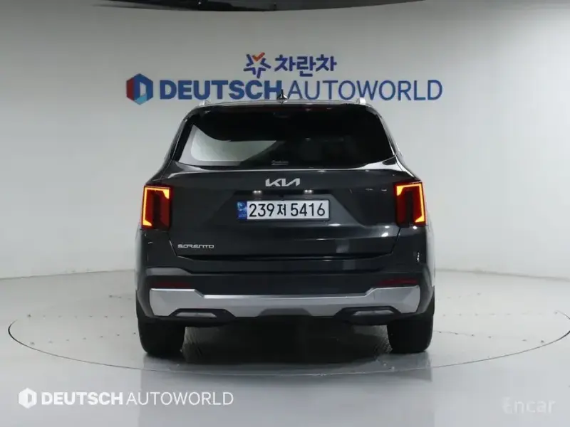 2024 Kia Sorento с пробегом 8 456 км