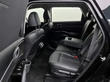 2024 Kia Sorento с пробегом 33 305 км