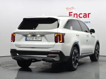2023 Kia Sorento с пробегом 29 509 км