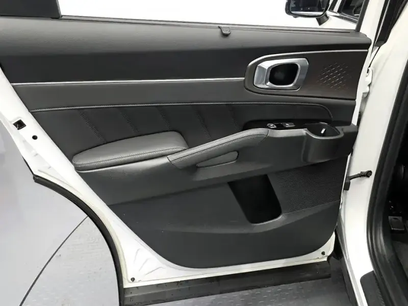 2023 Kia Sorento с пробегом 29 509 км