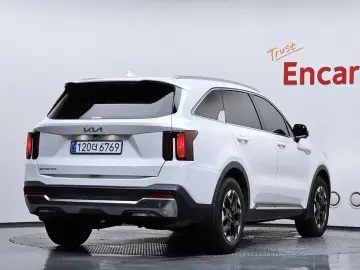 2025 Kia Sorento с пробегом 3 583 км