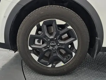 2025 Kia Sorento с пробегом 3 583 км