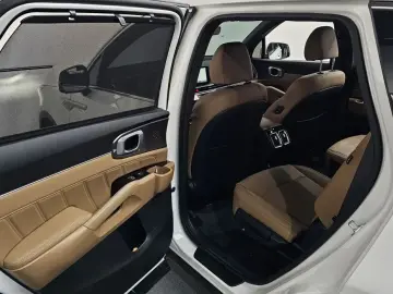 2025 Kia Sorento с пробегом 3 583 км