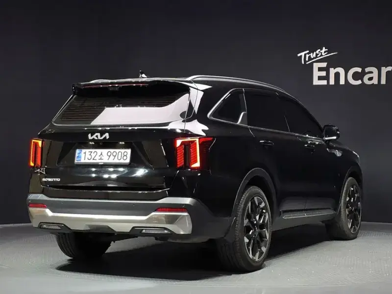 2024 Kia Sorento с пробегом 56 554 км