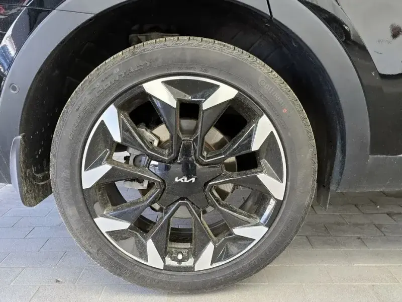 2024 Kia Sorento с пробегом 56 554 км