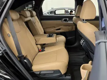 2024 Kia Sorento с пробегом 56 554 км