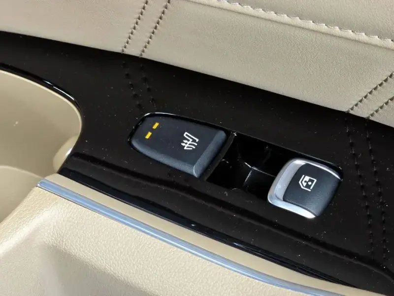 2024 Kia Sorento с пробегом 56 554 км