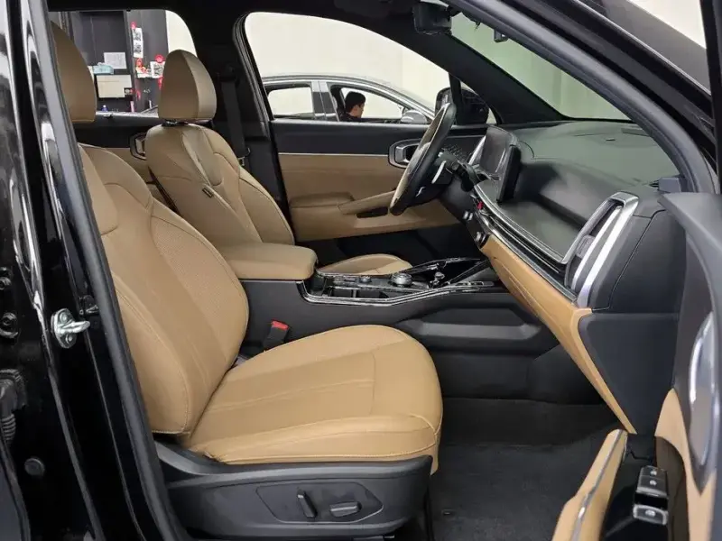2024 Kia Sorento с пробегом 56 554 км