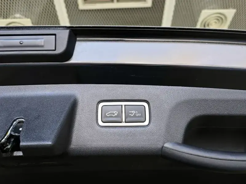 2024 Kia Sorento с пробегом 56 554 км