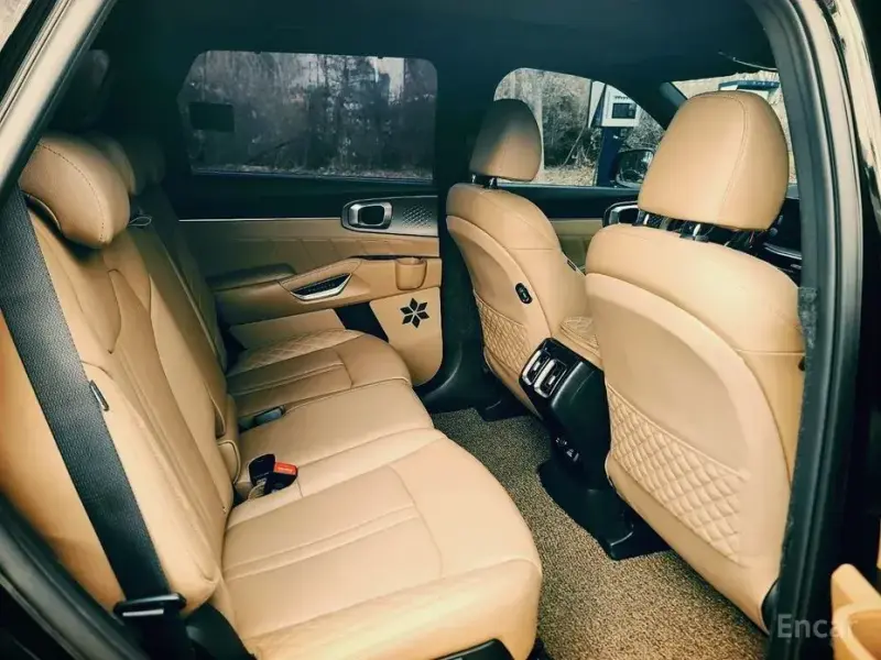 2024 Kia Sorento с пробегом 19 700 км