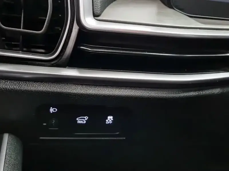 2023 Kia Sorento с пробегом 71 000 км