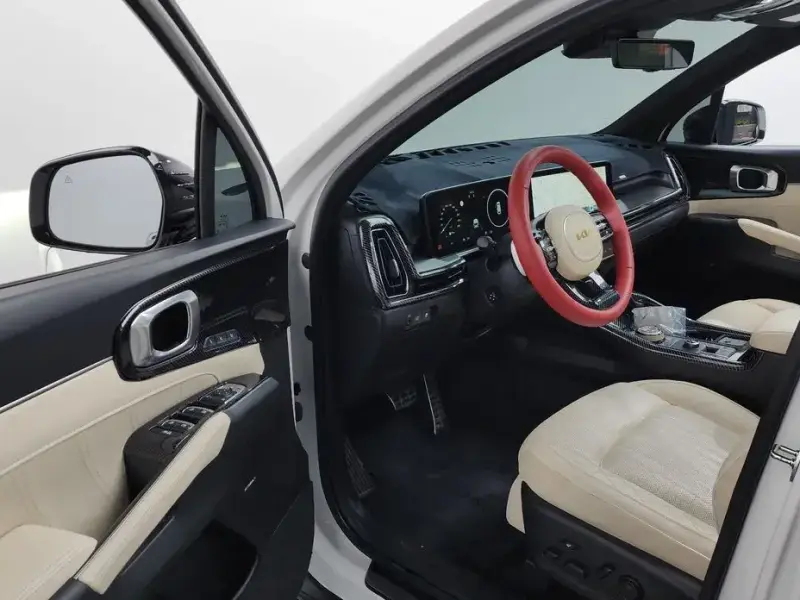 2024 Kia Sorento с пробегом 21 107 км