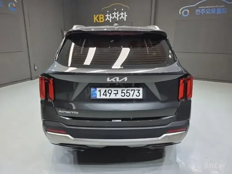 2024 Kia Sorento с пробегом 52 300 км
