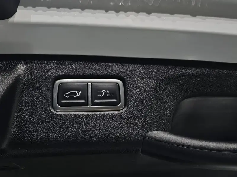 2024 Kia Sorento с пробегом 17 740 км