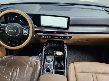 2023 Kia Sorento с пробегом 8 507 км