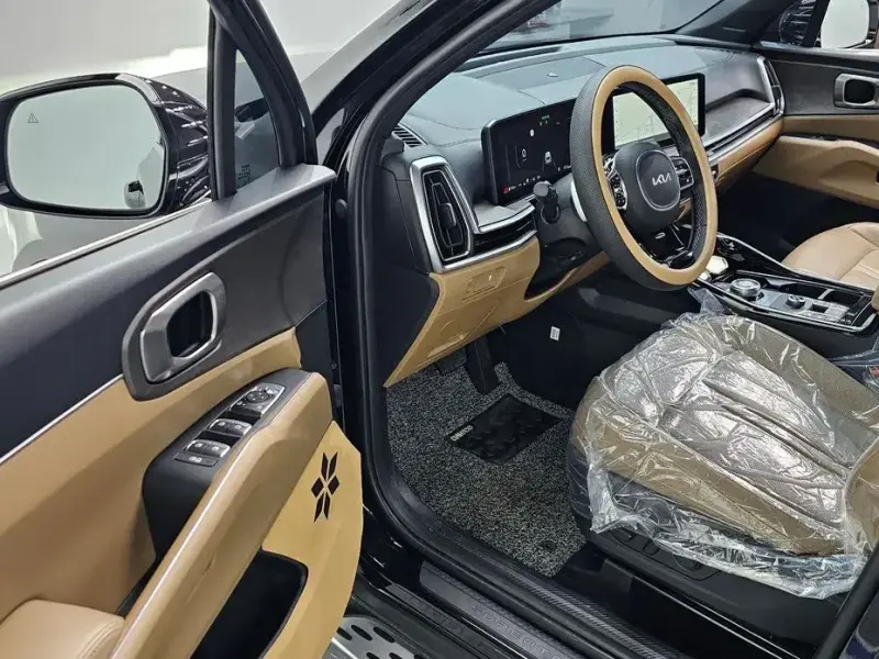 2023 Kia Sorento с пробегом 8 507 км