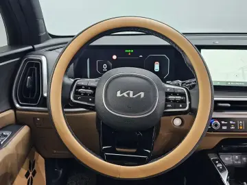 2023 Kia Sorento с пробегом 8 507 км