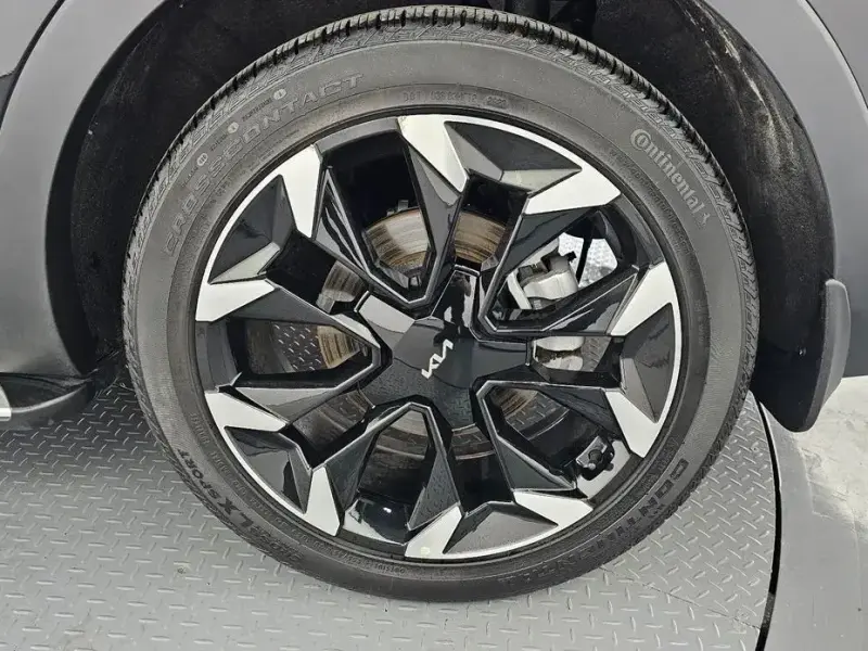 2023 Kia Sorento с пробегом 8 507 км