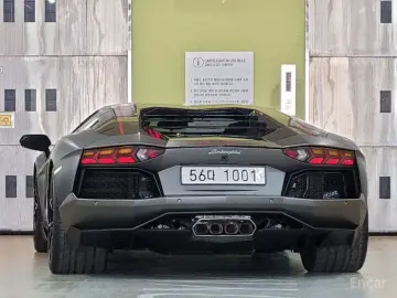2016 Lamborghini Aventador с пробегом 1 800 км