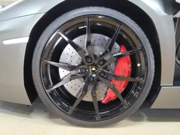 2016 Lamborghini Aventador с пробегом 1 800 км