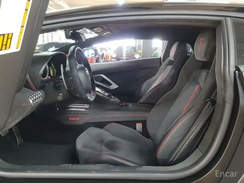 2016 Lamborghini Aventador с пробегом 1 800 км