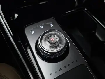2024 Kia Sorento с пробегом 38 566 км
