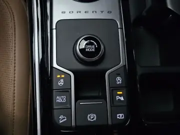2024 Kia Sorento с пробегом 38 566 км