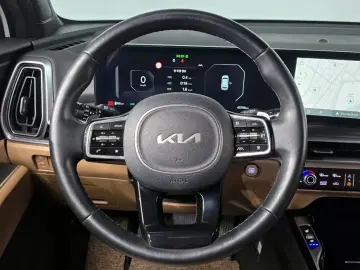 2023 Kia Sorento с пробегом 45 706 км