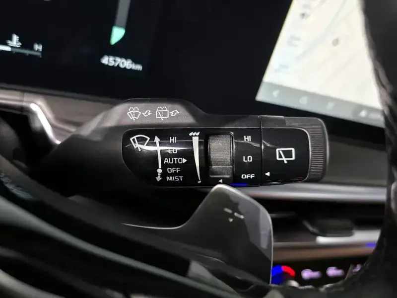 2023 Kia Sorento с пробегом 45 706 км