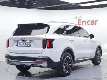 2025 Kia Sorento с пробегом 4 412 км