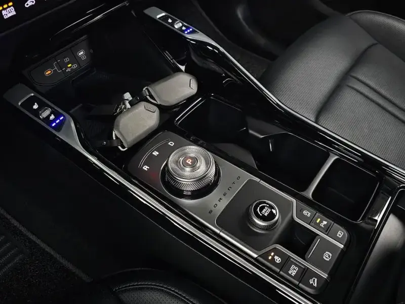 2025 Kia Sorento с пробегом 4 412 км