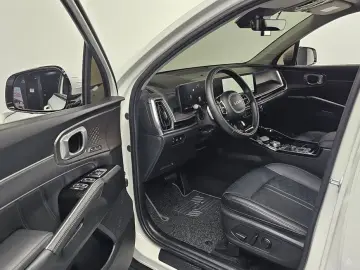 2025 Kia Sorento с пробегом 4 412 км
