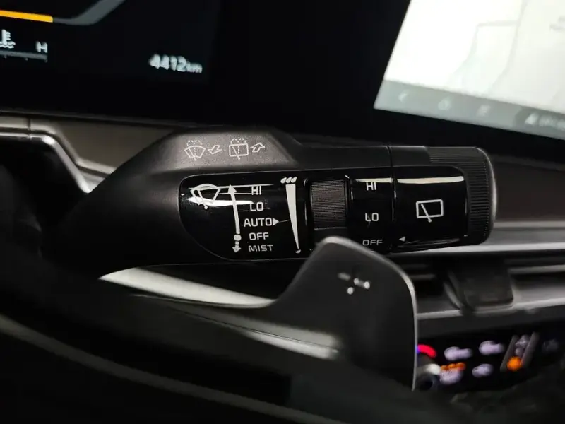 2025 Kia Sorento с пробегом 4 412 км