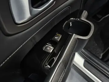 2025 Kia Sorento с пробегом 4 412 км